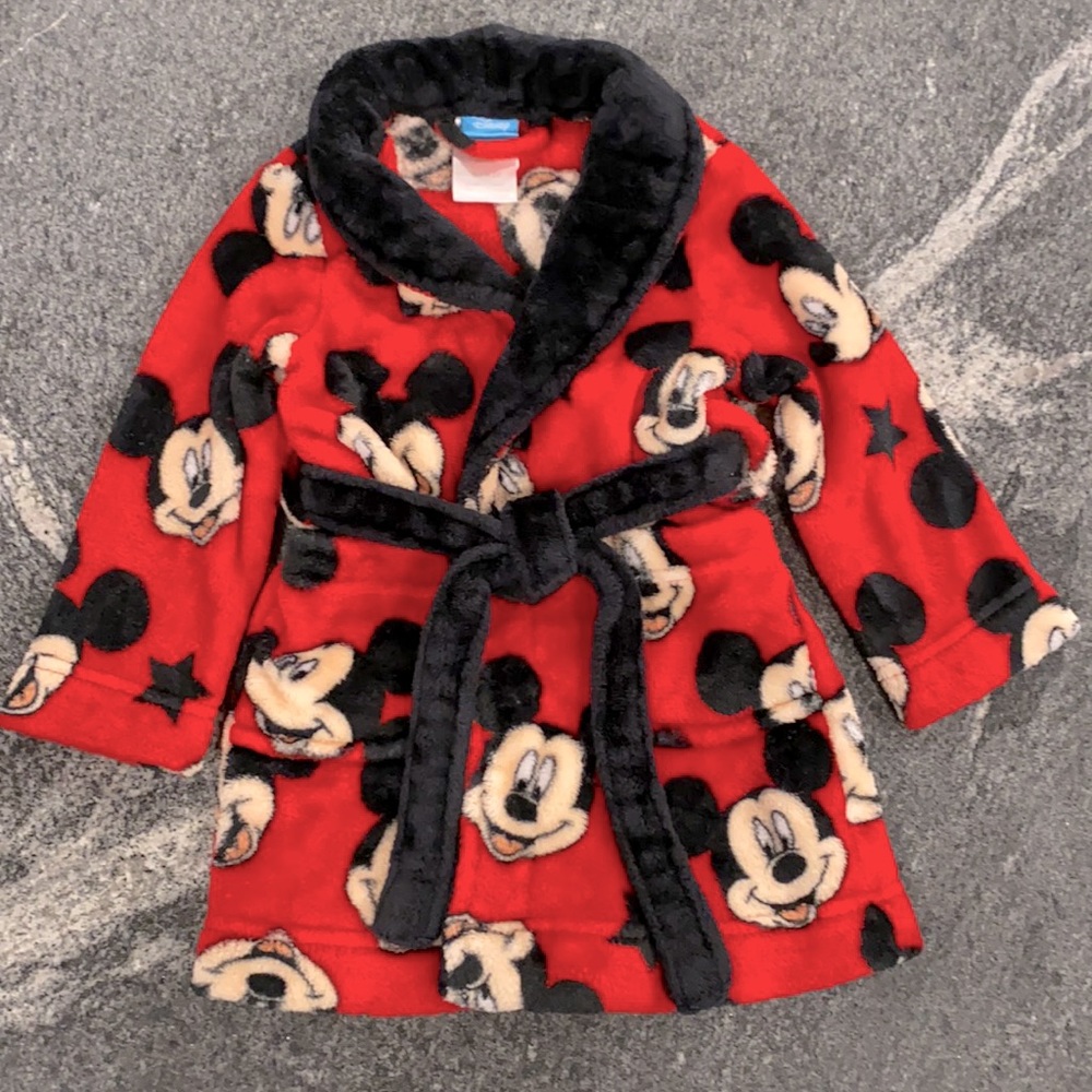 Disney robe